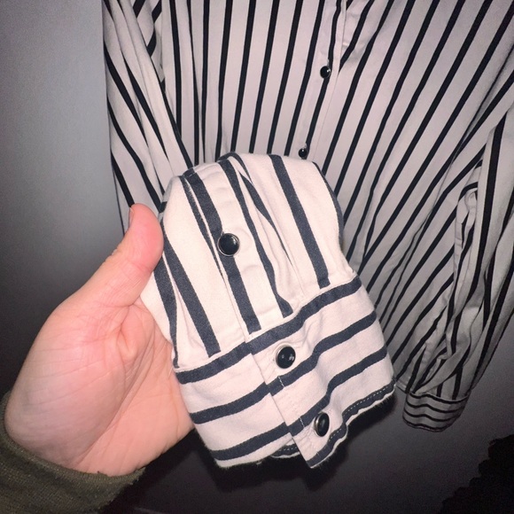 Black and white striped blouse - Size S - Picture 5 of 7